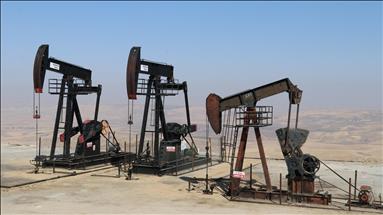 ABD, petrol fiyatı tahminini bu sene ve gelecek yıl için yükseltti