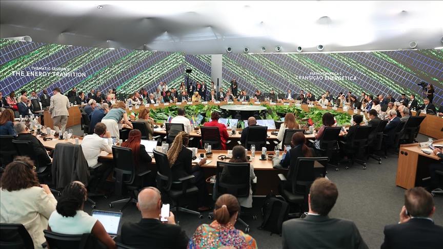 Küresel siyasi ortam iklim finansmanını zorlaştırarak eylemi yavaşlatıyor