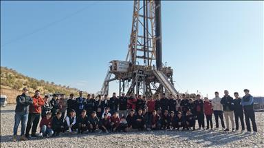 Silopi'deki Dader-1 sondaj sahası lise öğrencilerini ağırladı