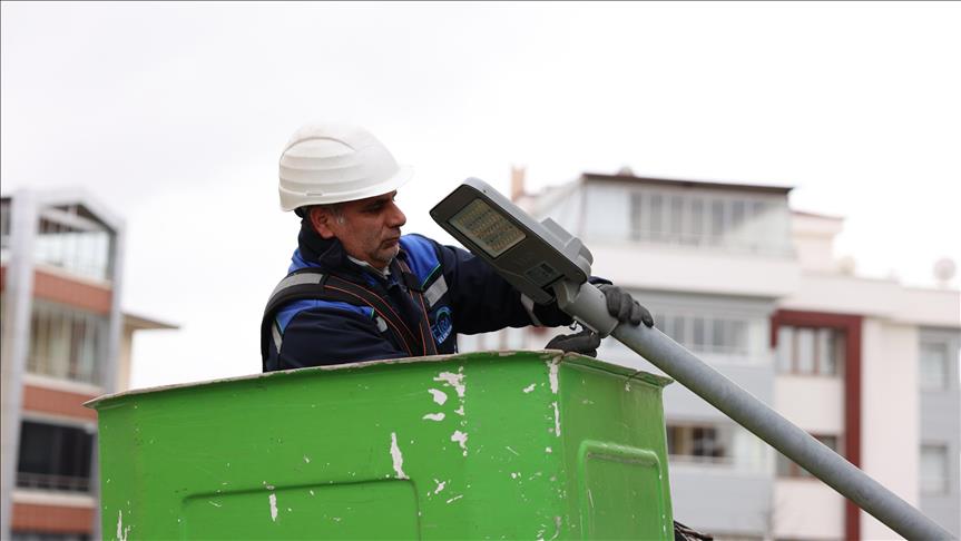 Fırat EDAŞ'tan Elazığ'da şehir aydınlatmasına 13 milyon lirayı aşan LED yatırımı