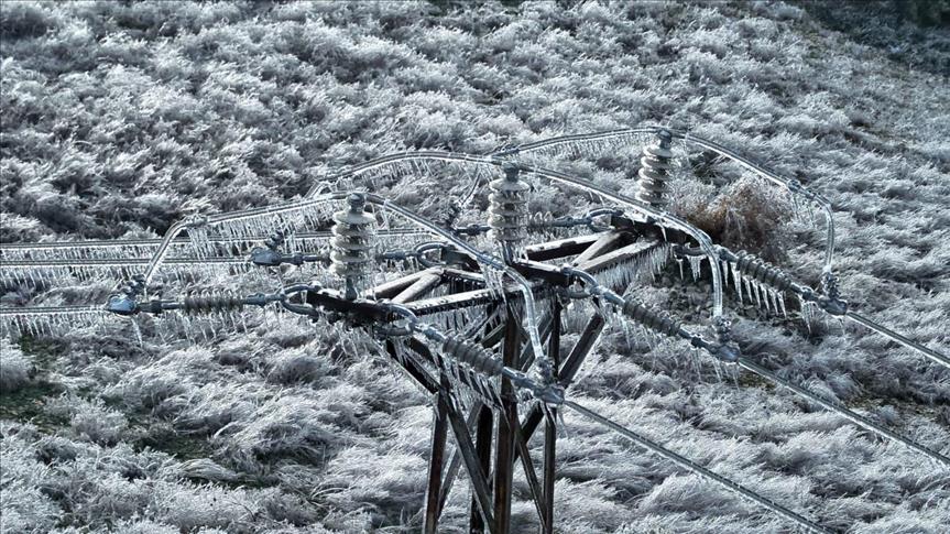 Başkent EDAŞ ve Toroslar EDAŞ zorlu kış koşullarına karşı kesintisiz mücadele ediyor 