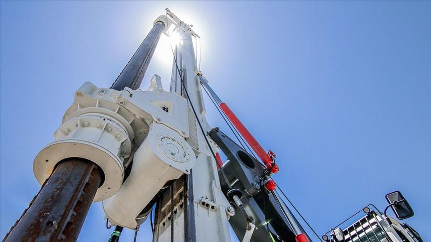 US crude oil inventories down by 0.9% for week ending Jan. 2