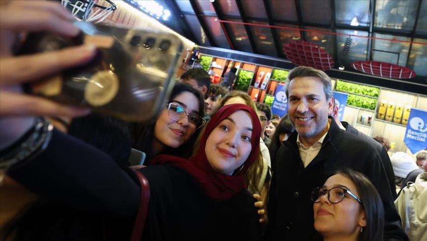 Bakan Bayraktar, Ümraniye Gençlik Buluşması programında konuştu: