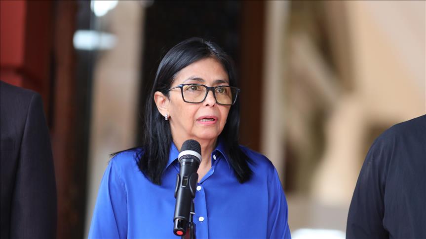 Venezuela Geçici Devlet Başkanı, ülkedeki petrol yatırımlarının 1,4 milyar dolara ulaşmasını bekliyor