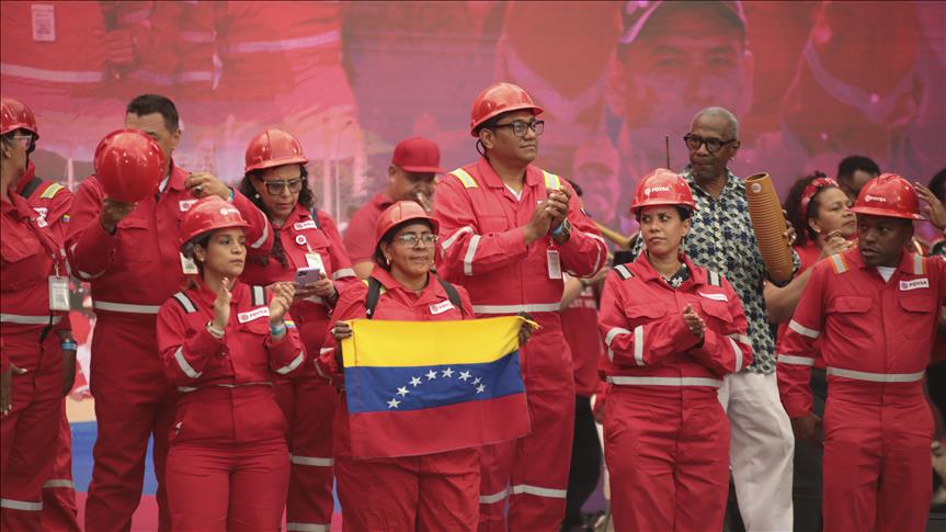 Venezuela enacts sweeping hydrocarbon reform to open oil sector