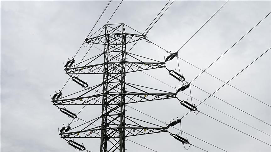 Spot market electricity prices for Monday, Feb. 9