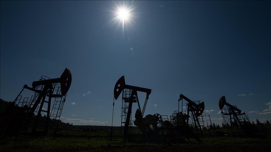 US oil rig count down 3 for week ending Feb.13