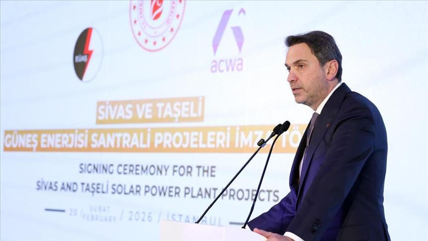 Bakan Bayraktar, "Sivas ve Taşeli Güneş Enerjisi Santrali Projeleri İmza Töreni"nde konuştu: