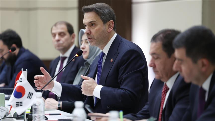 Bakan Bayraktar, Güney Kore ile ticaret ve yatırım işbirliğini artırmak istediklerini bildirdi: