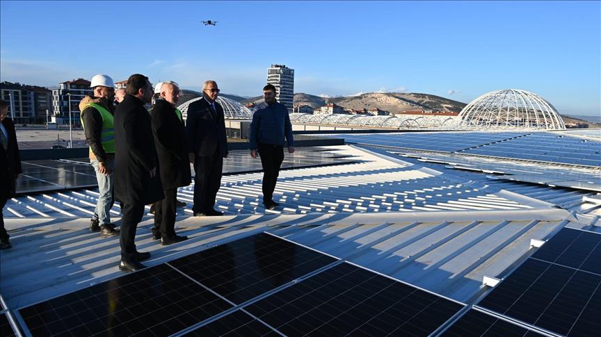 Isparta Belediyesinin güneşten elektrik üretimi 21 megavata ulaştı