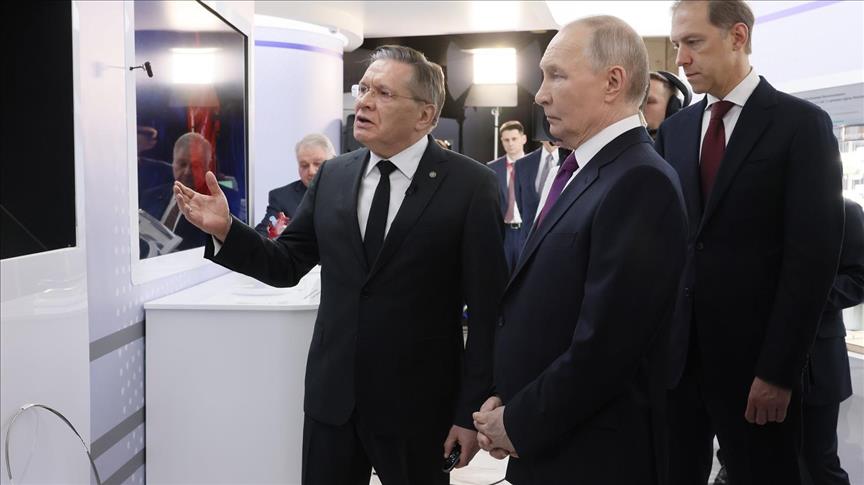 Rosatom, Geleceğin Teknolojileri Forumu'nda Rusya Devlet Başkanı Putin'e son ürünlerini tanıttı