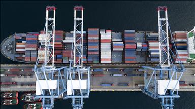 Energy markets shaken as Gulf transit crisis lifts oil and gas