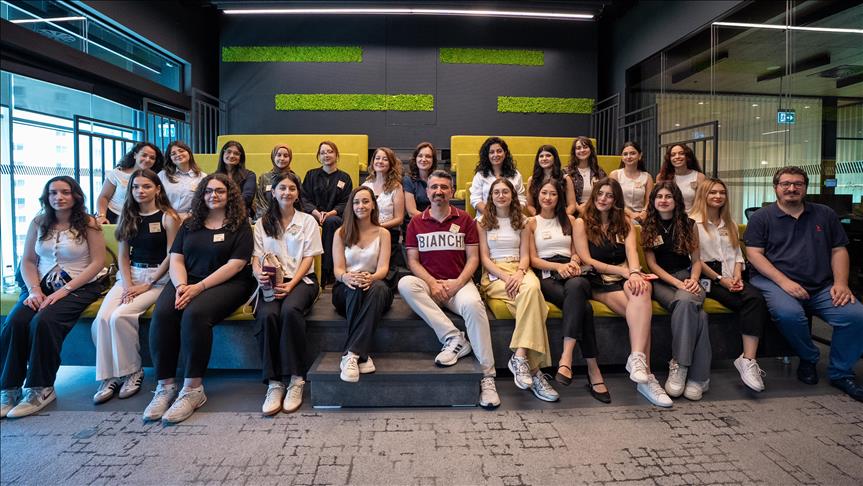Enerjisa Üretim'in Womentum programıyla 81 ilden geleceğin kadın liderleri yetişiyor