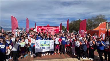 CK Enerji, yardımseverlik koşusu Runtalya'ya katılarak eğitime destek verdi