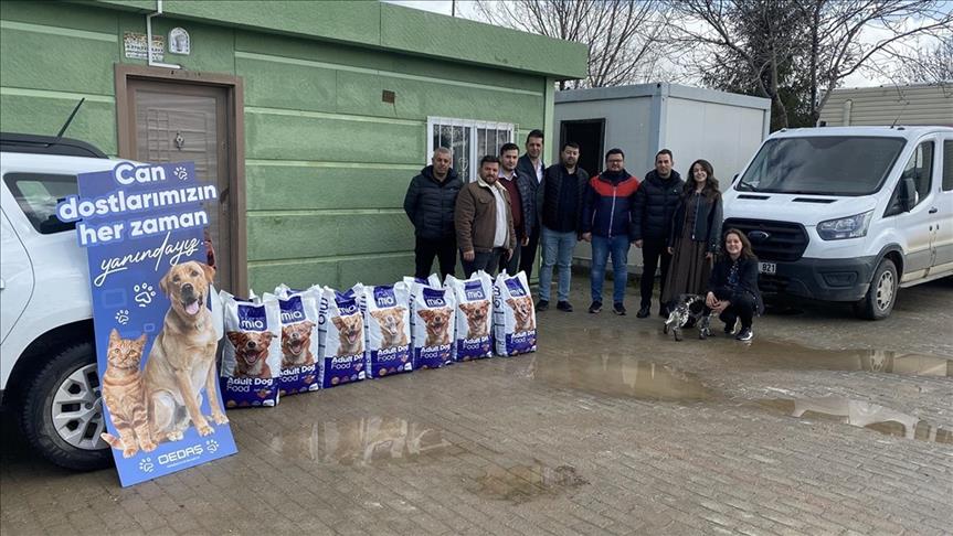 OEDAŞ, "Can Dostlar" projesiyle 5 yılda 5 ilde 30 tonu aşkın mama bağışı yaptı