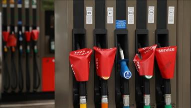 Around 18% of fuel stations lack at least one type of fuel: French government spokeswoman
