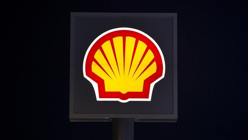 Shell warns of Q1 gas drop, liquidity hit but sees oil trading boost