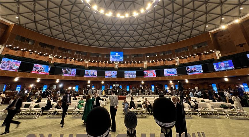 Iran says no deal with US in single meeting 'natural' amid deep mistrust