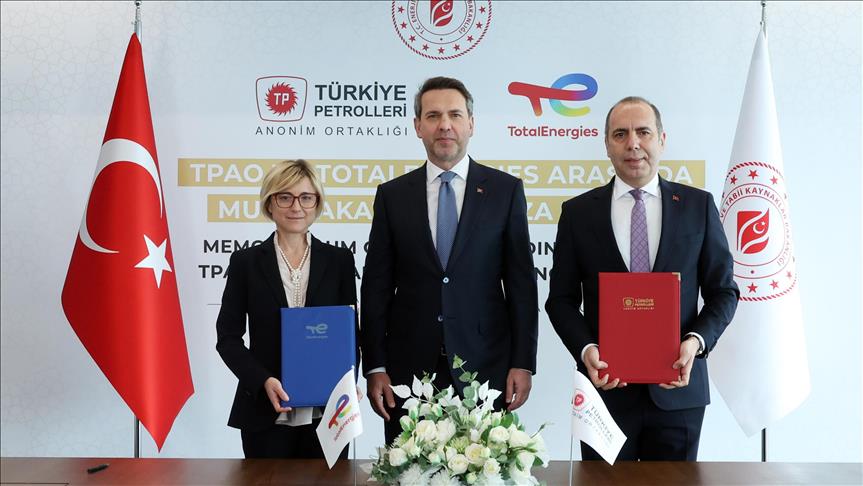 Bakan Bayraktar, TPAO ve TotalEnergies'in mutabakat zaptı imzaladığını bildirdi: