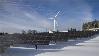 Dünyada yapımı süren 10 enerji projesinden 7'si "temiz" kaynaklı