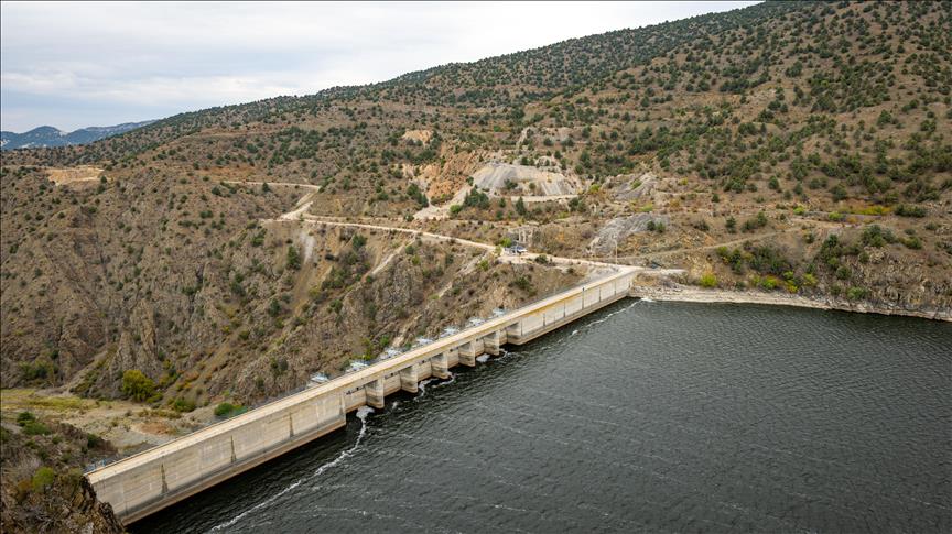 Türkiye's daily power consumption down 10.8% on April 26