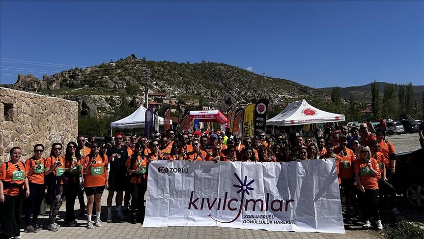 Zorlu Enerji Osmangazi Elektrik Perakende çalışanları Frig Ultra Maratonu'na katıldı