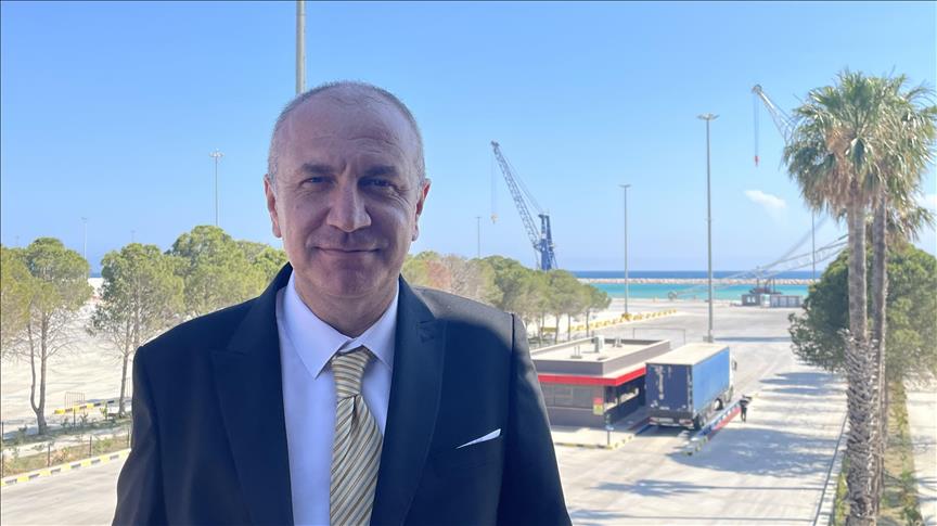 Denizüstü Rüzgar Enerjisi Derneğinin ilk liman toplantısı Mersin'de düzenlendi