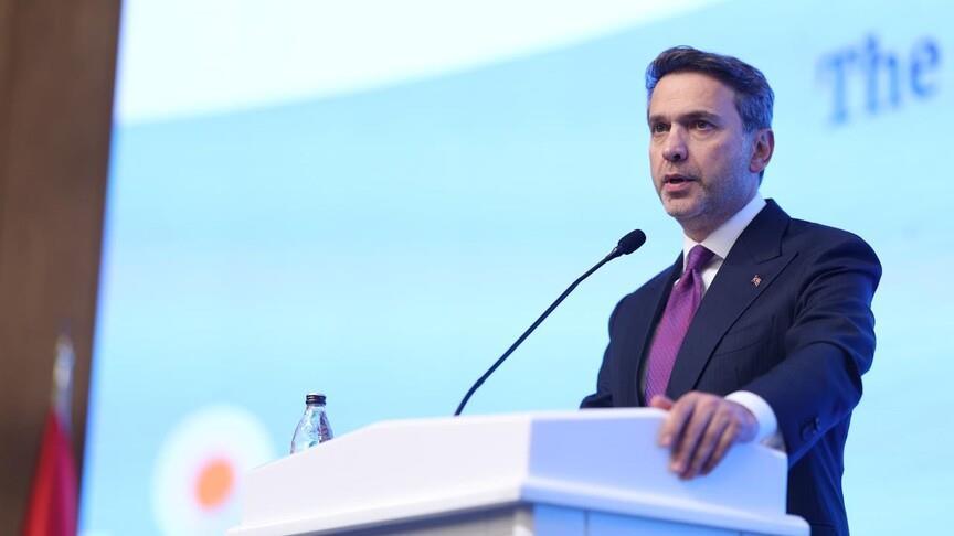 Bakan Bayraktar'dan "Babalar Günü" mesajı