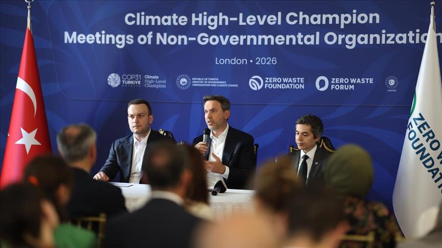 Bakan Bayraktar, Türkiye'nin enerji dönüşümünde 3 temel konuya odaklandığını bildirdi: