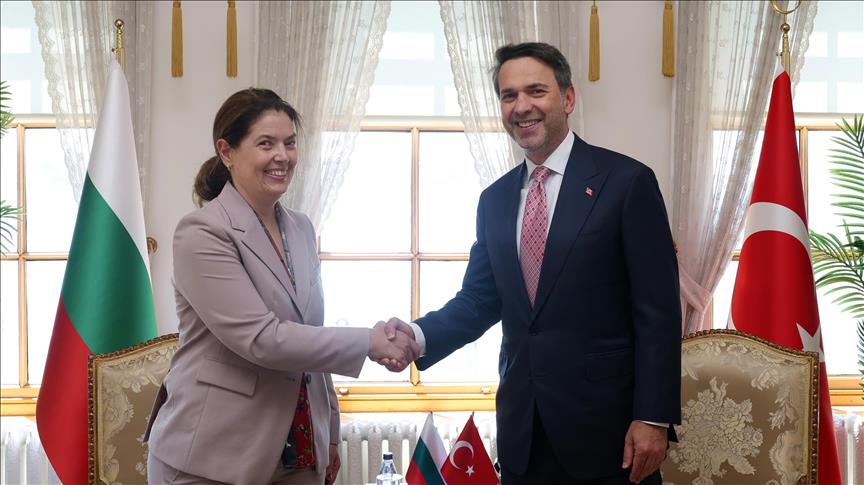 Bakan Bayraktar, Bulgaristan Enerji Bakanı Petrova ile enerji alanında işbirliğini görüştü