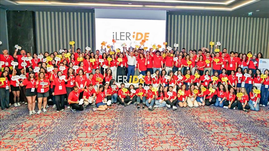 Shell'in İLERİDE programı dördüncü dönem mezunlarını verdi