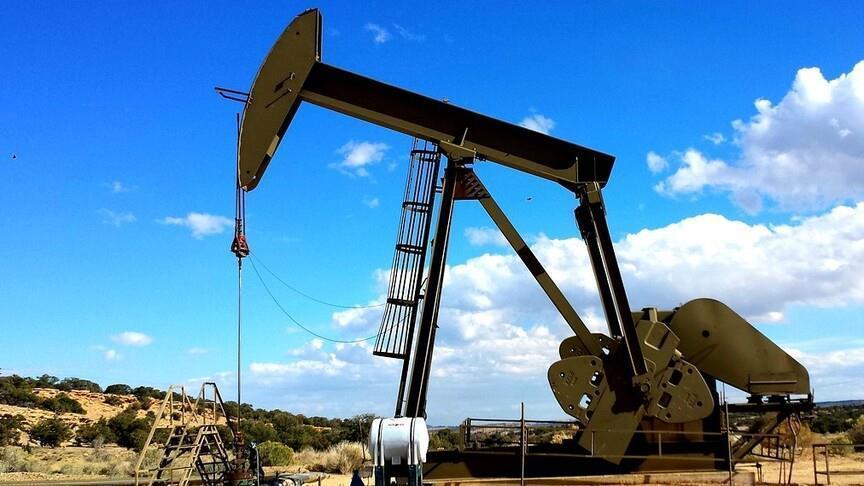US oil rig count down for week ending July 24