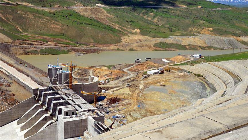 Muş'ta Alparslan-2 Barajı sahasındaki GES'te enerji üretimi başladı