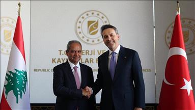 Türkiye, Lebanon explore expanded cooperation in oil, gas sectors
