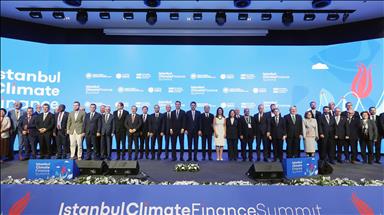 Bakan Bayraktar İstanbul İklim Finansmanı Zirvesi'nin açılışında konuştu: