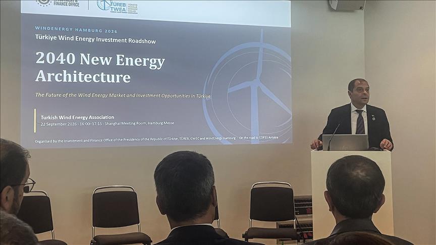 Türkiye'nin yenilenebilir enerji hedefleri Hamburg'da yatırımcılara anlatıldı