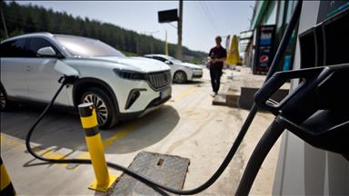 Avrupa'da elektrikli araç devrimi büyürken rekabet sahası fiyat ve enerjiye kayıyor