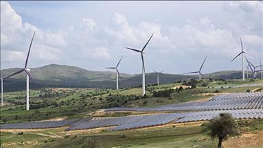 Türkiye'nin elektrik kurulu gücü 127 bin 355 megavata ulaştı