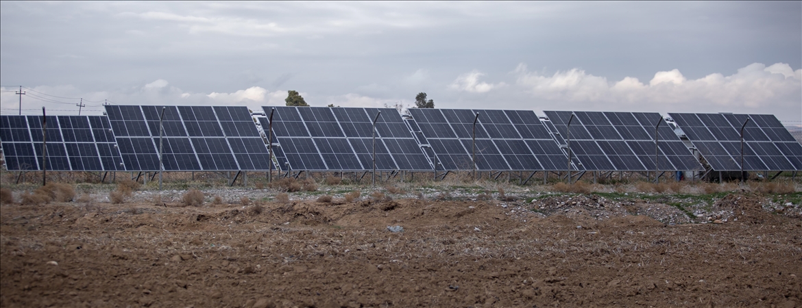 Erbil'deki bir köyde güneş enerjisiyle tasarruf sağlanarak hava kirliliği önleniyor
