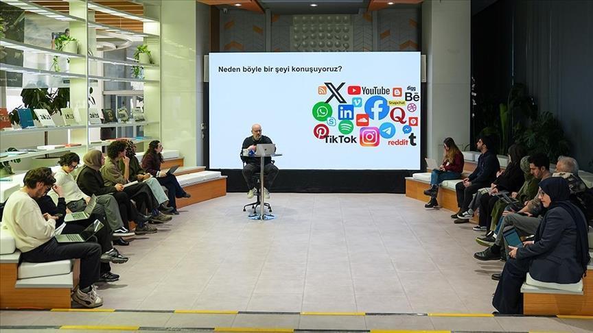 AA Academy's “Creative Thinking and Design” training continues