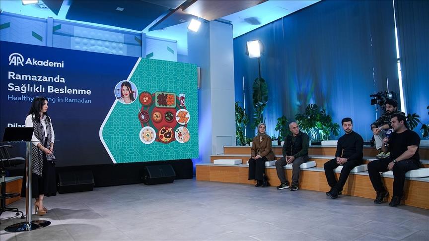 AA Akademi'den çalışanlara ramazanda sağlıklı beslenme eğitimi