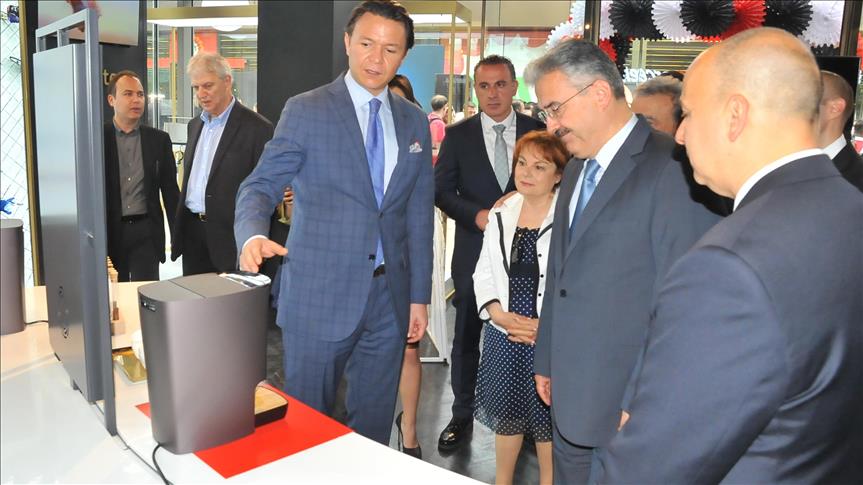 Arçelik "deneyim odaklı" yeni nesil ilk mağazasını İzmir'de açtı