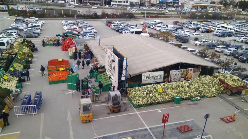 Türkiye'nin ilk "Üretici Pazarı" CarrefourSA hipermarketinde açıldı