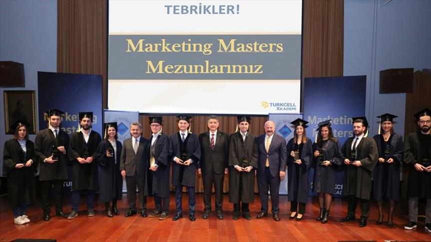 "Turkcell Marketing Masters" mezunları sertifikalarını aldı