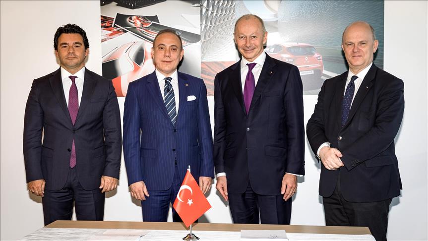 Renault Grubu Türkiye'ye güvenmeye devam ediyor 