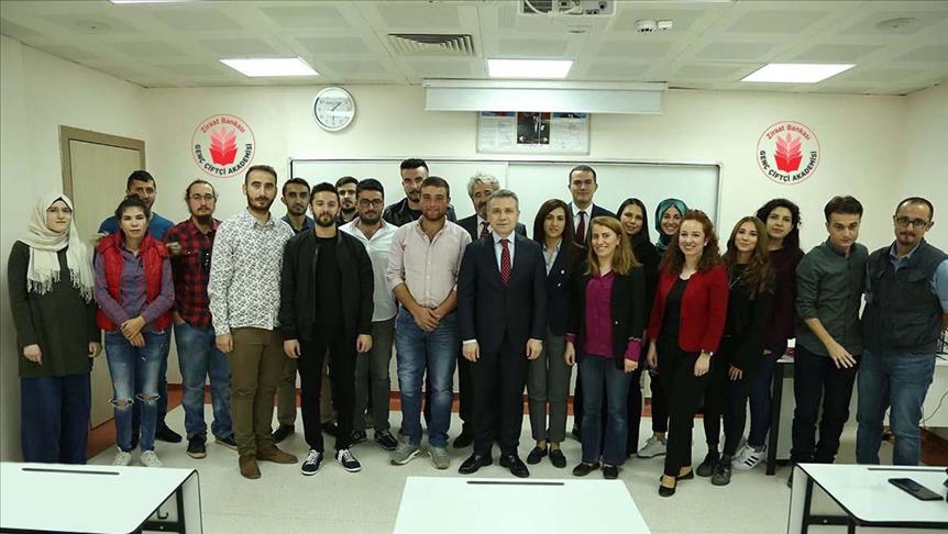 Genç Çiftçi Akademisi'nin Ankara'daki ilk teorik eğitimleri tamamlandı