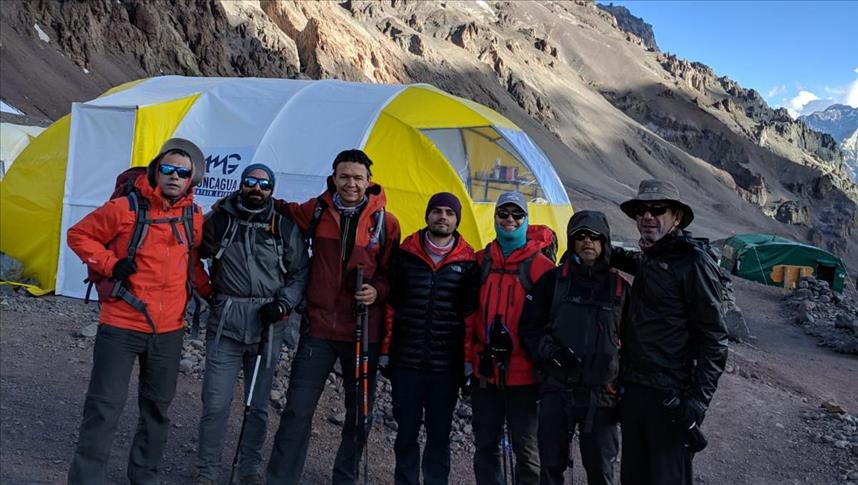 Arçelik, küresel ısınma farkındalığı için Aconcagua'ya tırmanıyor 