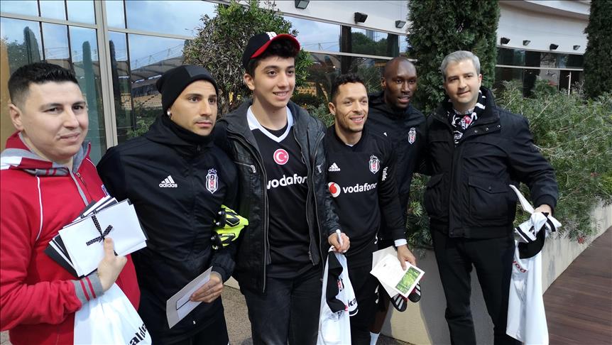 Vodafone KaraKartallılar, Beşiktaş'ı Antalya kampında ziyaret etti
