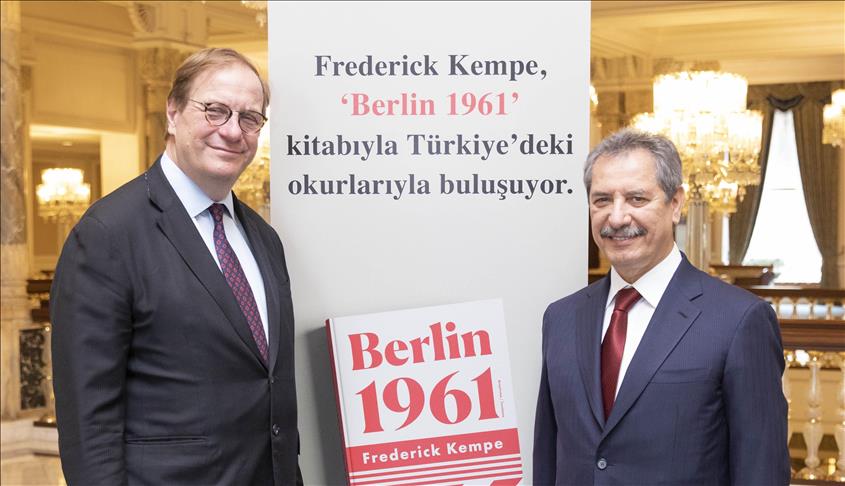  'Berlin 1961' kitabı Türkçe’ye çevrildi