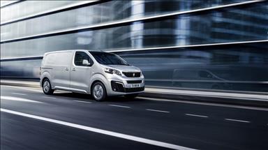 Yeni Peugeot Expert "Euro 6D-Temp" yeni versiyonlarıyla göz dolduruyor